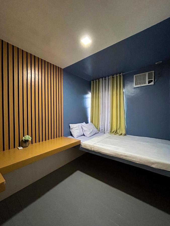 Mar Azul Travellers Inn And Spa San Remigio  ภายนอก รูปภาพ